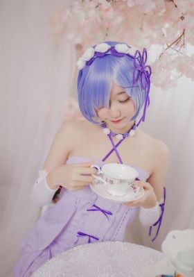 俄剧 小母牛_高清视频大全
